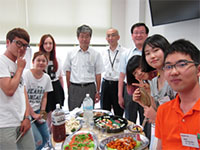 Students with President Moriwaki, Dr. Sugito, and Dr. Ema