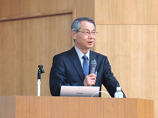 Dr. Sato giving a special lecture