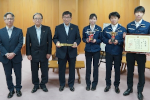 GU Gold Prize winning team paid a courtesy call on Governor of Gifu Prefecture