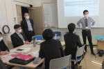 Director of Personnel Division, Gifu Prefectural Board of Education gives a lecture for students of Graduate School of Education