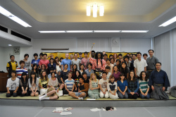 Photo Session with Noh and Kyogen actors (Last year)