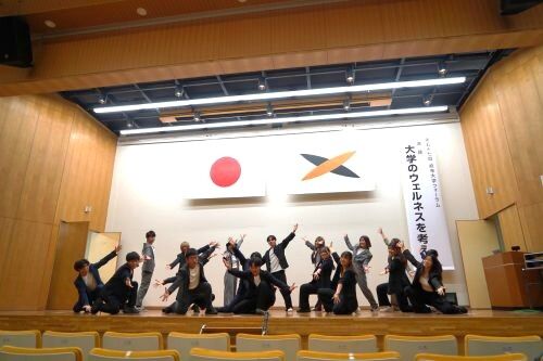 ストリートダンス部MECによるパフォーマンス</div></div>