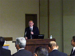 Dr. Fumiaki Suzki speaks about Internationalization of
Gifu University and its Surrounding Regions