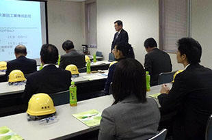 President Moriwaki giving a speech at a company