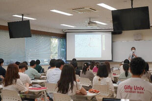 講演会場の様子