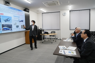 施設見学（航空宇宙生産技術開発センター）