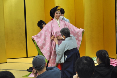 着付けの様子