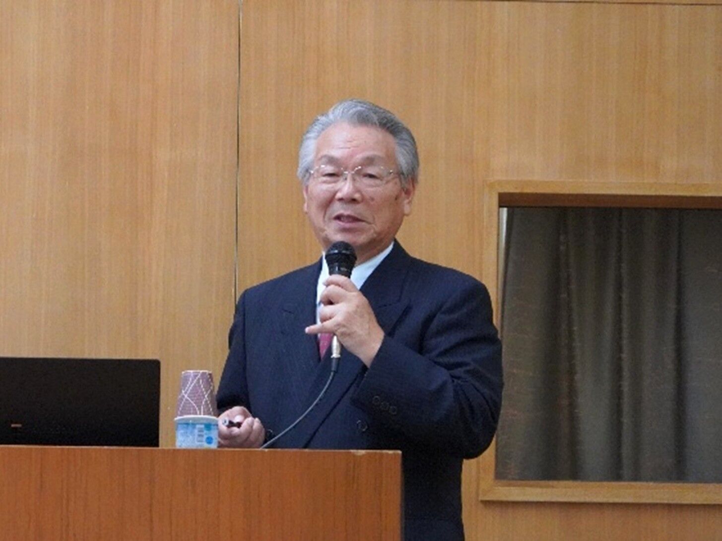 特別講演（亀井正治氏）