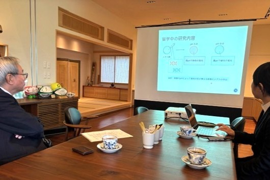報告会の様子
