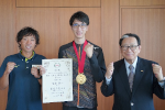 本学教育学研究科を修了した赤松諒一さんが日本陸上競技選手権大会で初優勝しました