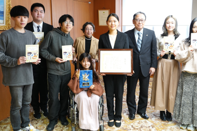 学生ボランティア団体「ゆにぃんくる」が「医療的ケア児者を応援する市区町村長ネットワーク」から表彰されましたのアイキャッチ画像